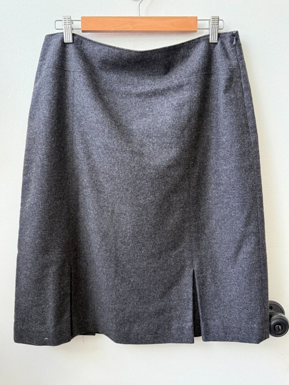 Banana Republic Gray Wool Pencil Skirt w Kick Pleats ~ Women's Size 12